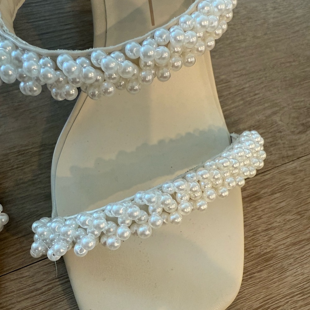 Dolce Vita Ivory Heels with Pearl Detailing - Picture 3 of 6